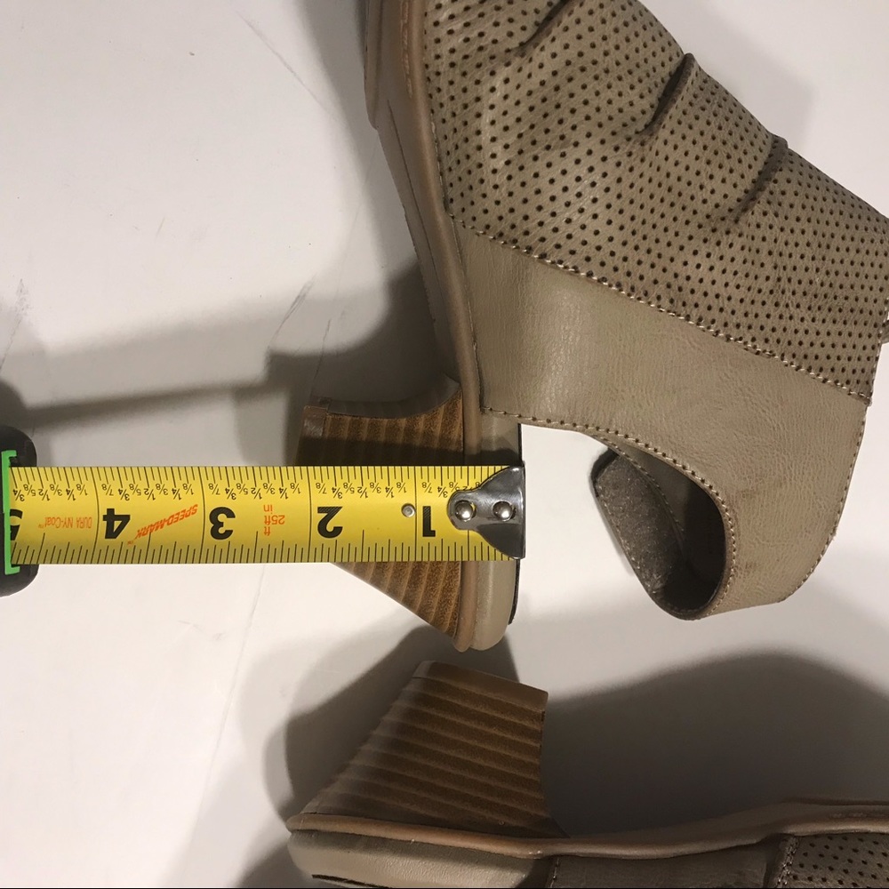 Croft & Barrow Womens Eponine Taupe Sz 9 Peep Toe - Picture 7 of 7